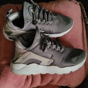 Air huarache run ultra